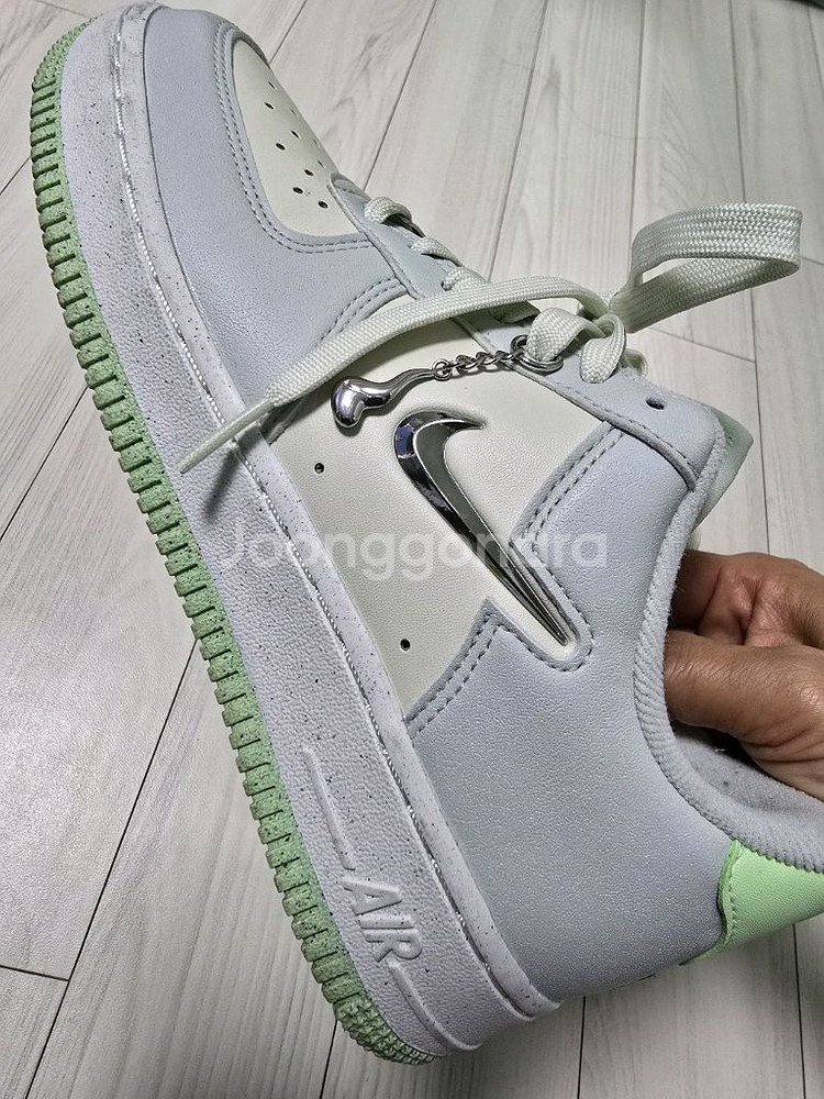 나이키 에어포스1 07 넥스트 네이처 SE 4번착용운포--4