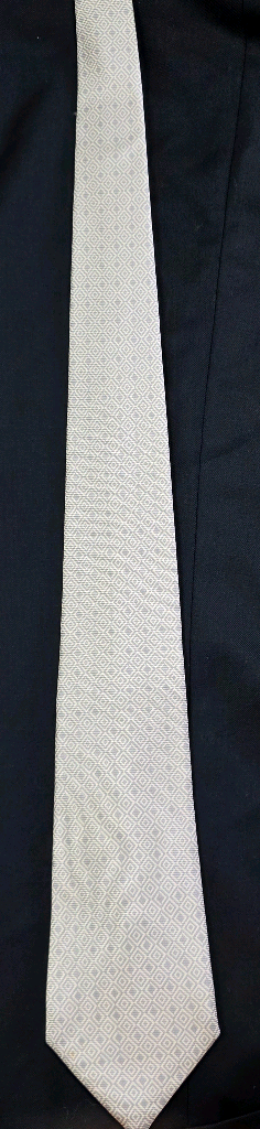 kiton 더블 4폴드 타이 입니다.--5