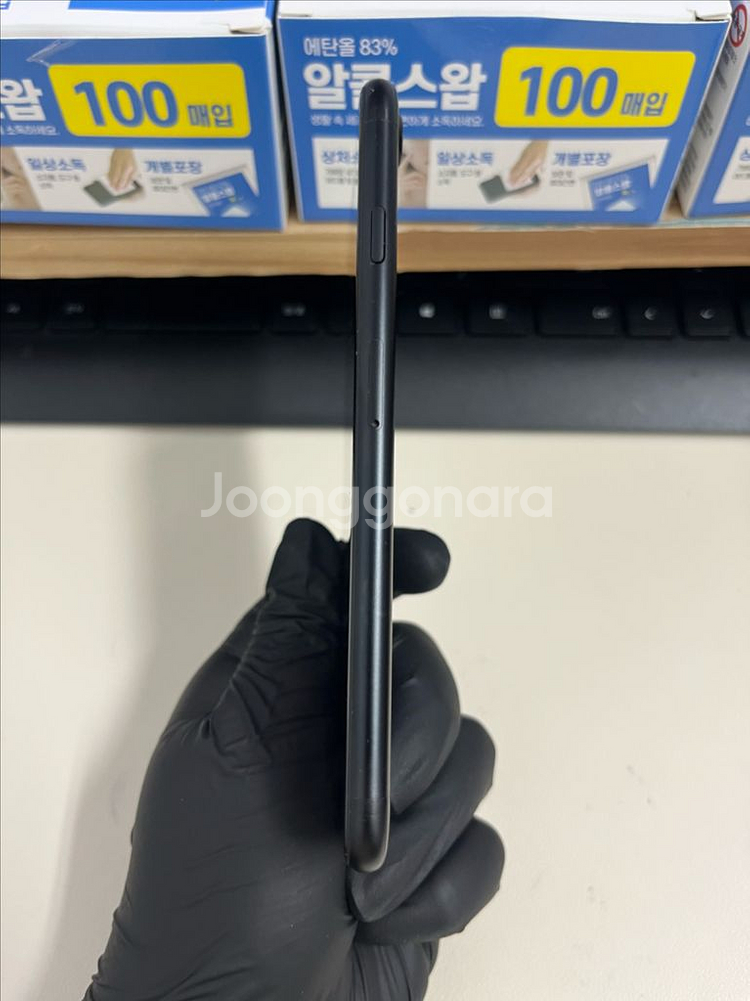 아이폰7 32G 블랙 S급!--4