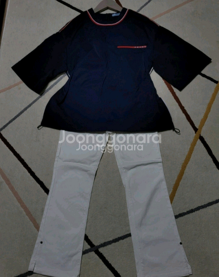 F 프라다 티블라우스--9