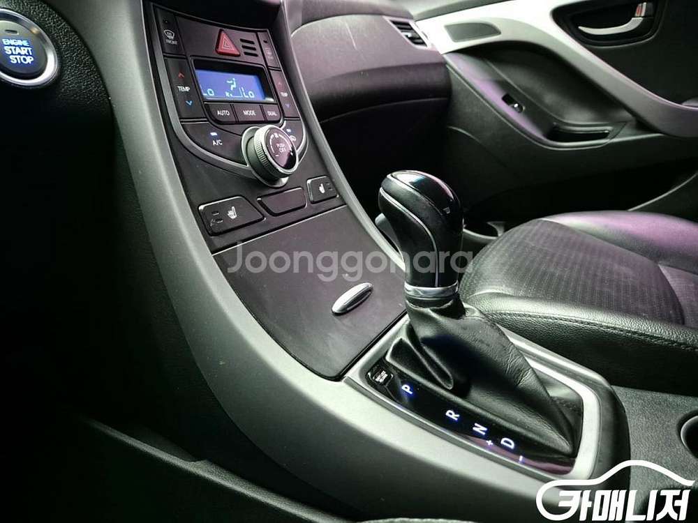 [현대]더 뉴 아반떼 1.6 VGT 스마트 (5인승)--7