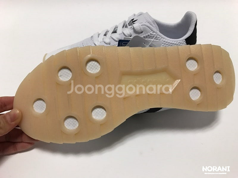 아디다스 플래시백 스니커즈 BA7760 화이트240mm--2