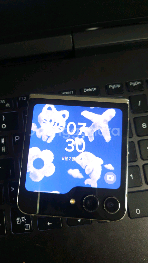 내일2시까지만 이가격 갤럭시 Z Flip 5 512GB--2