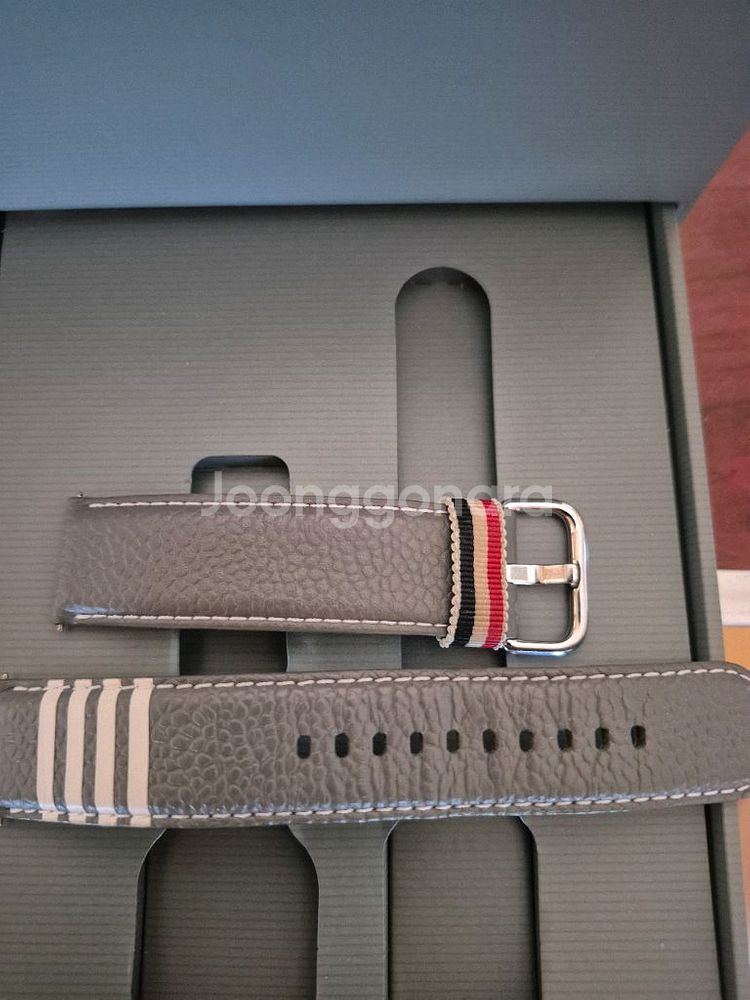 갤럭시 워치2액티브40mm 톰브라운 에디션 팜니다--3