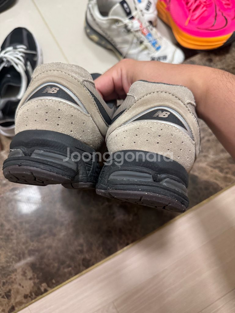 뉴발란스 M2002REG 270사이즈--1
