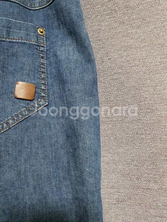 르베이지 LEBEIGE 백밴딩 데님 스커트 77 사이즈--7