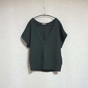 네헤라 NEHERA 베스트형 니트 탑 S 사이즈 정