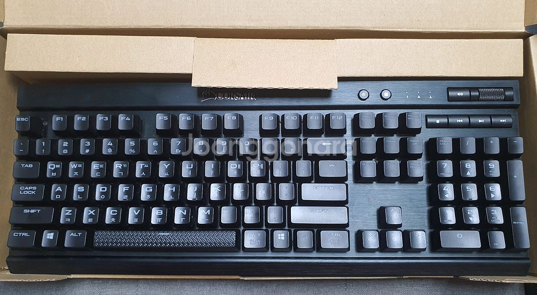 커세어 K70 LUX 적축 RGB 키보드--0