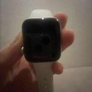 애플워치 se2 gps A급 다찔러주세요