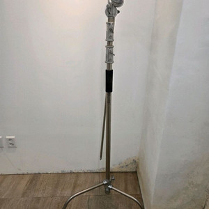 대한 c스탠드 급터