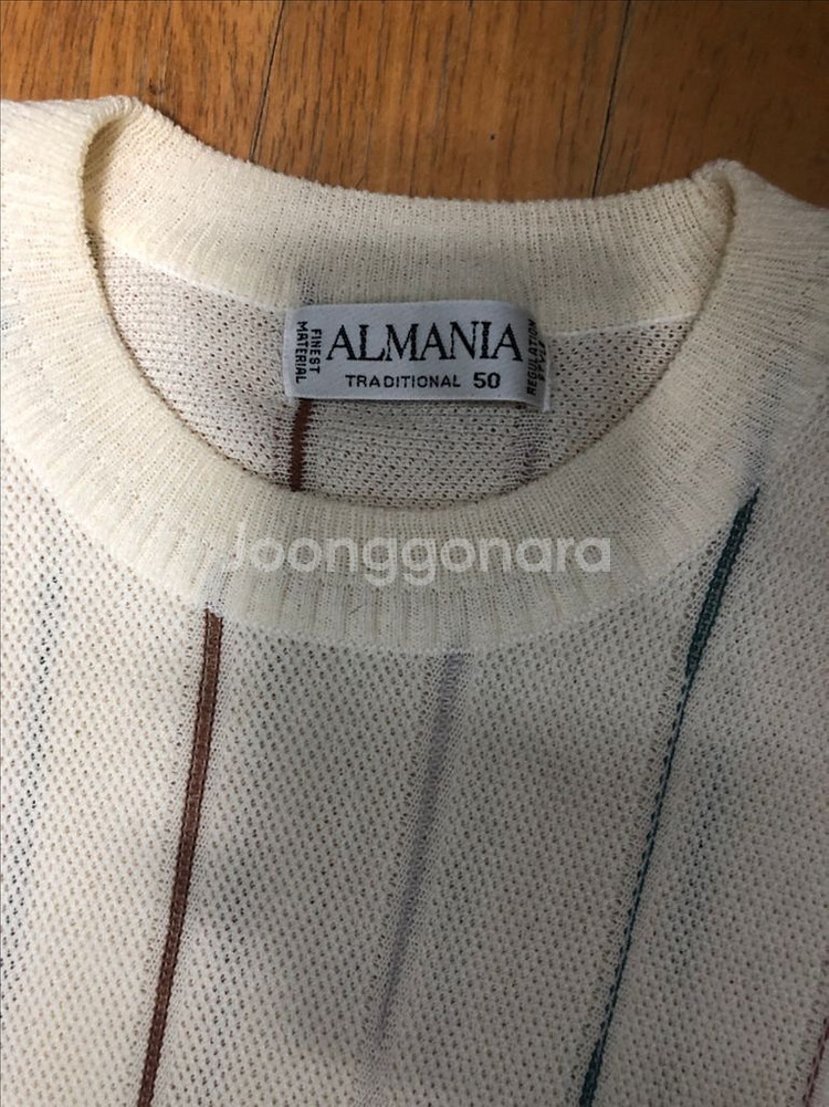 알마니아 화이트 컬러 스트라이프 니트 반팔티 50--2
