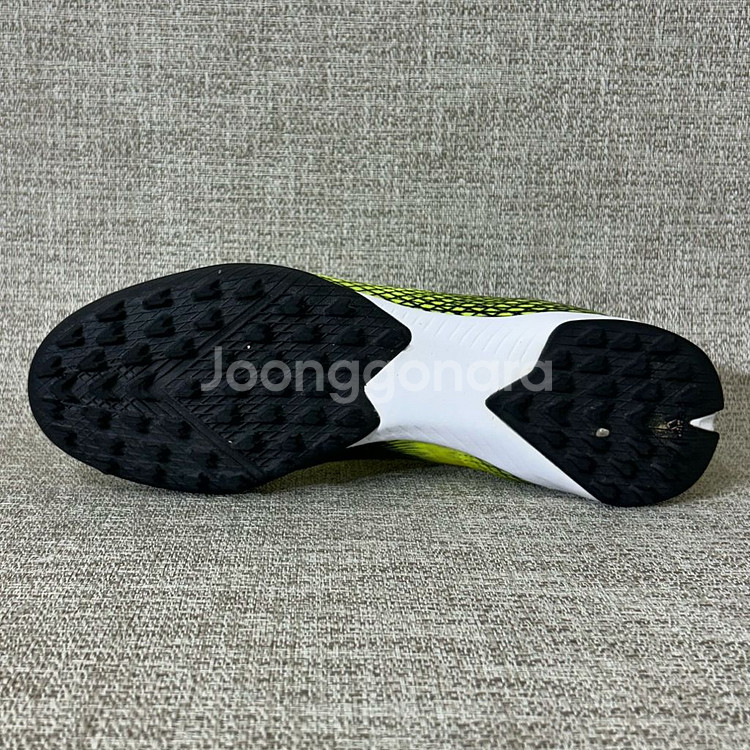 [남자 260]아디다스 풋살화 X 고스티드.3 TF--7