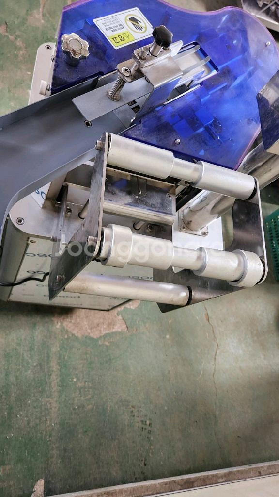 럭키이앤지 LW-202 초밥포장기계/떡포장실링기--2