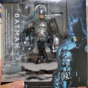 배트맨 INJUSTICE 피규어
