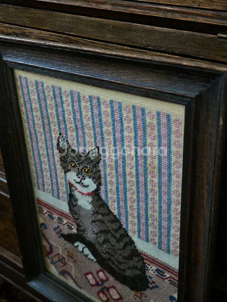 영국 빈티지 고양이 자수그림--1