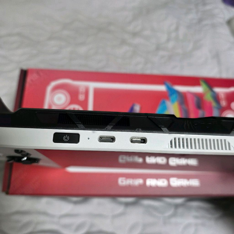 MSI Claw A8 1테라--3