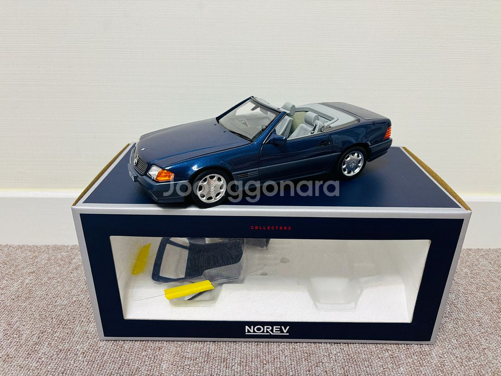 1:18 노레브 메르세데스 벤츠 500SL 다이캐스트--0