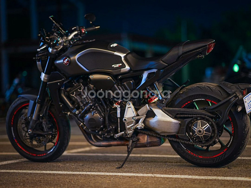 cb1000r팝니다--2