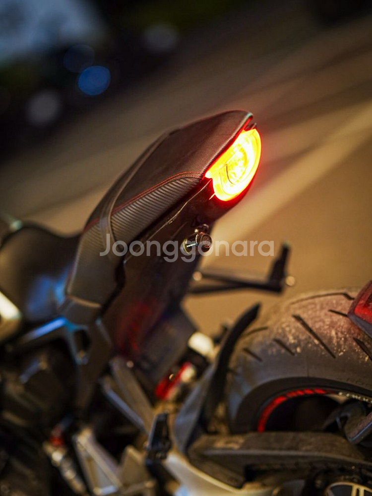 cb1000r팝니다--4