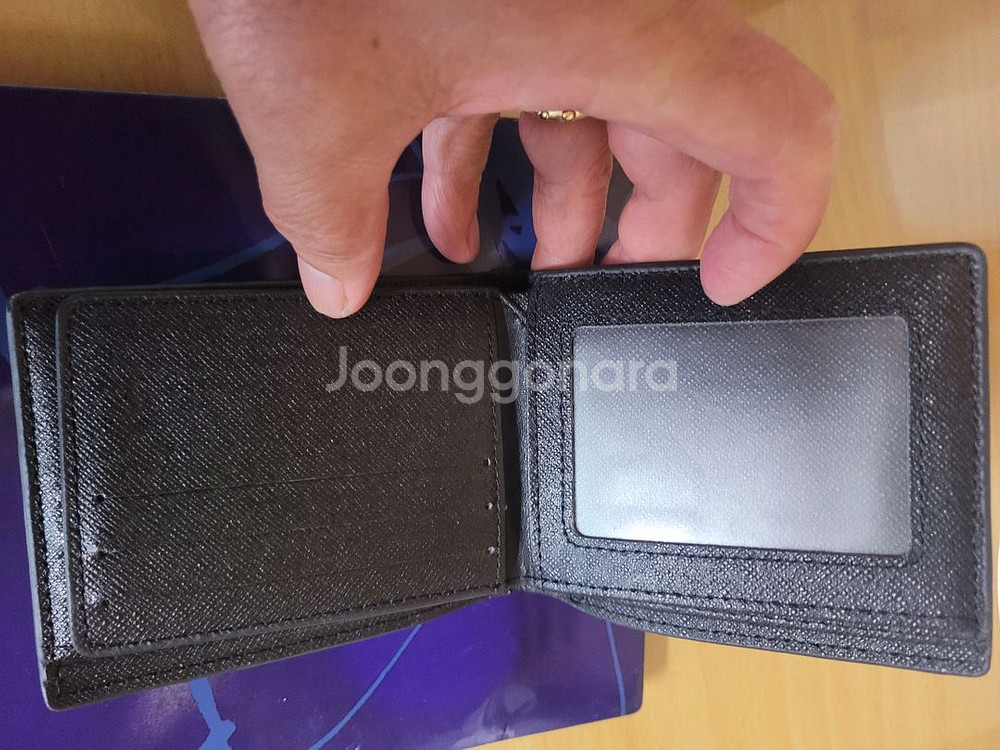 몽블랑 검정 가죽 반지갑--2