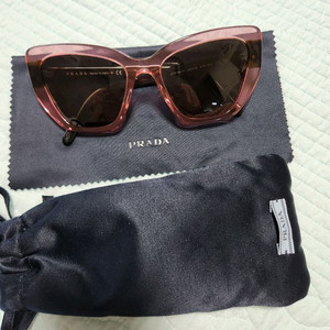 프라다 선글라스 급처분