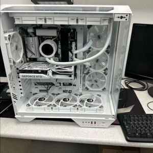 화이트 게이밍 조립 pc