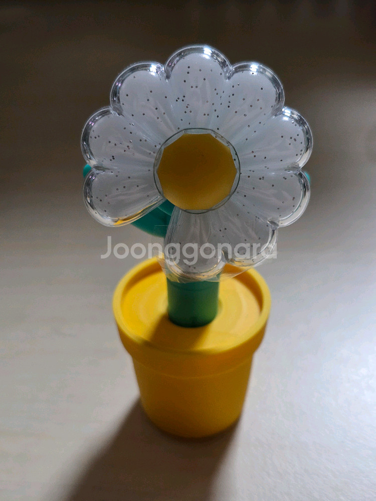 [미개봉] 지드래곤 라이트키링(민트)+거치대--1