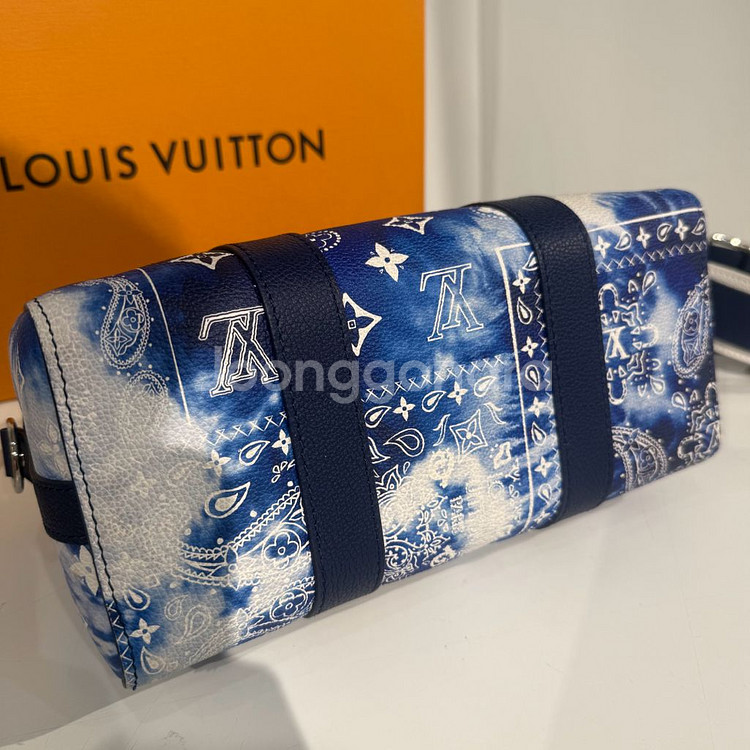 [새상품급]루이비통 반다나 시티키폴--4