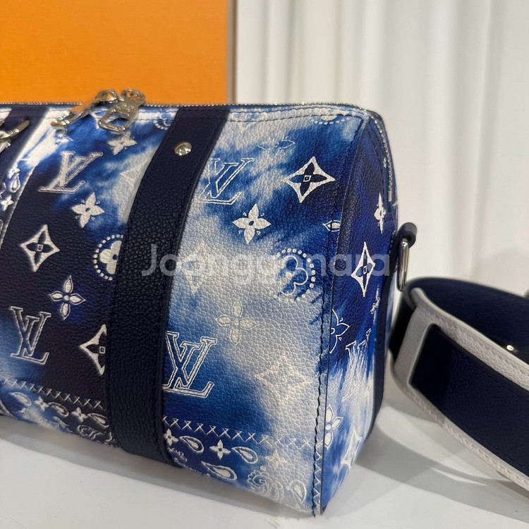 [새상품급]루이비통 반다나 시티키폴--2