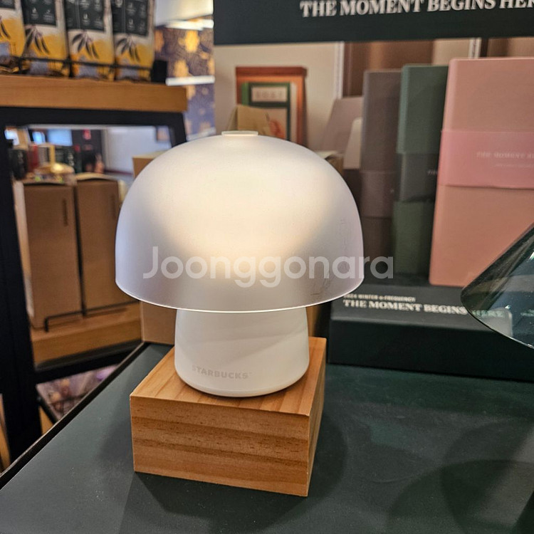 미개봉&택포)스타벅스 포터블 램프 보나키아 T 화이트--3