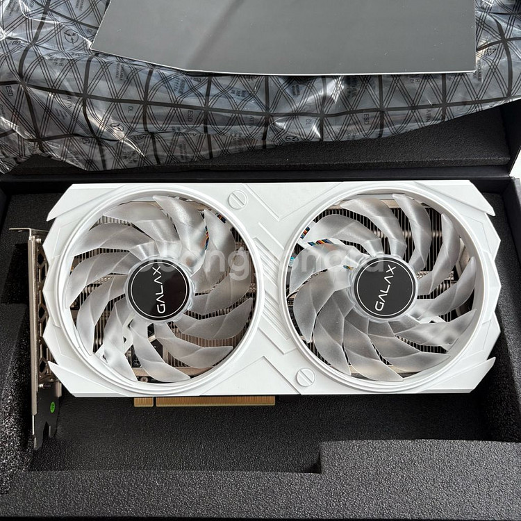 갤럭시 RTX 4060ti ex white 8g 화이트--0