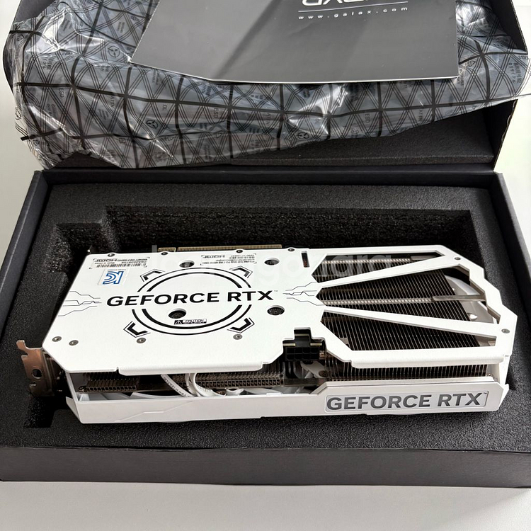 갤럭시 RTX 4060ti ex white 8g 화이트--1