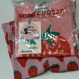 보보쇼즈 딸기레깅스+왕딸기반팔티 일괄