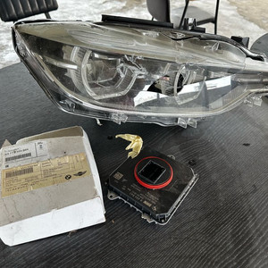BMW 320i(2019년식) 헤드라이트