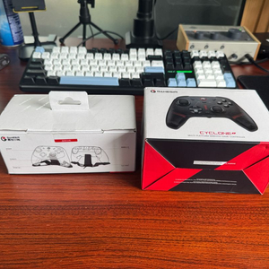 Gamesir 싸이클론2 조이스틱 + 거치대