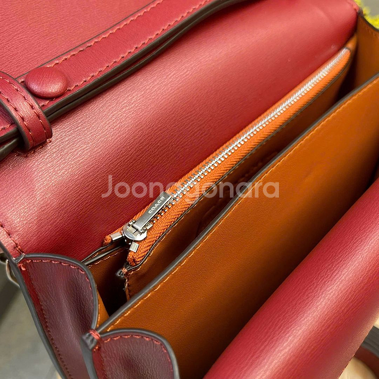 코치 크로스바디 레드 CM557 [새상품]해외--7