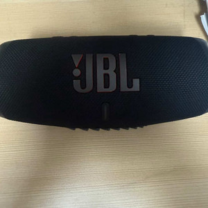 jbl 차지 5 스피커 팝니다