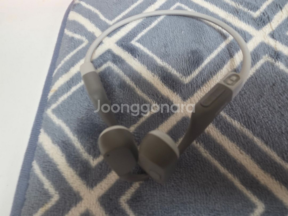 고장난 샥즈 s803 팝니다. (오른쪽 고장)--3