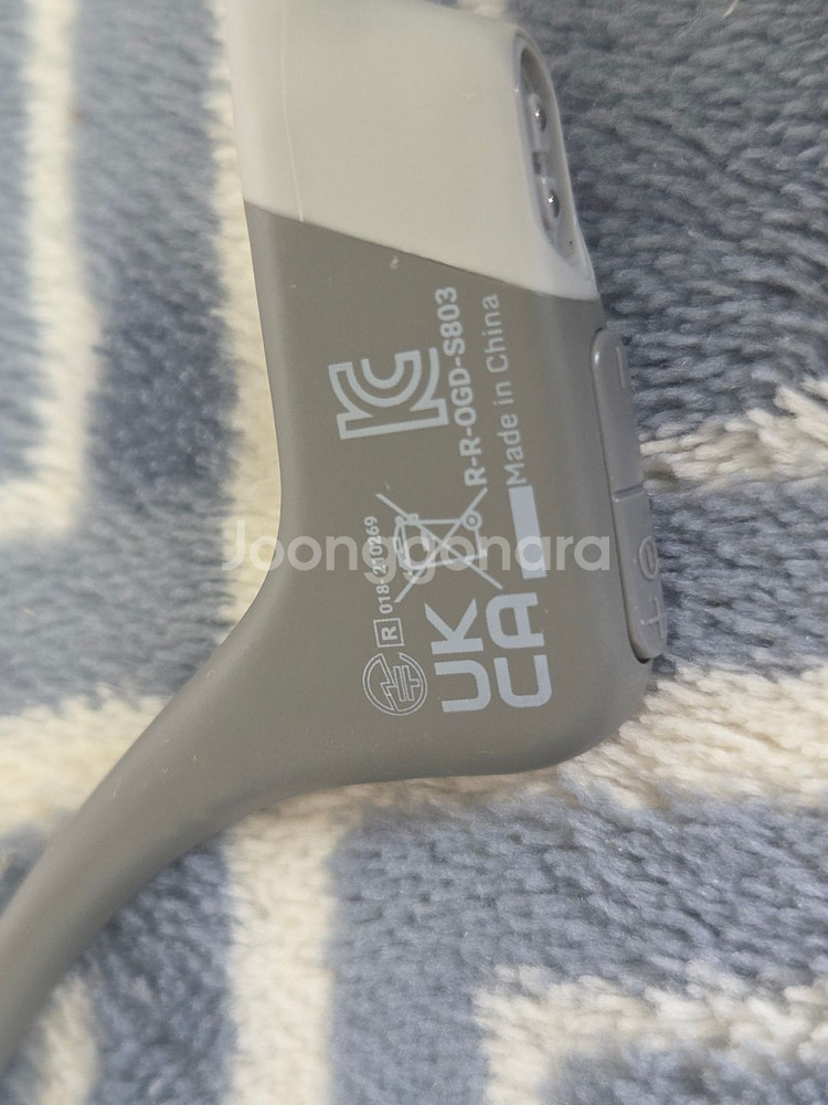 고장난 샥즈 s803 팝니다. (오른쪽 고장)--0