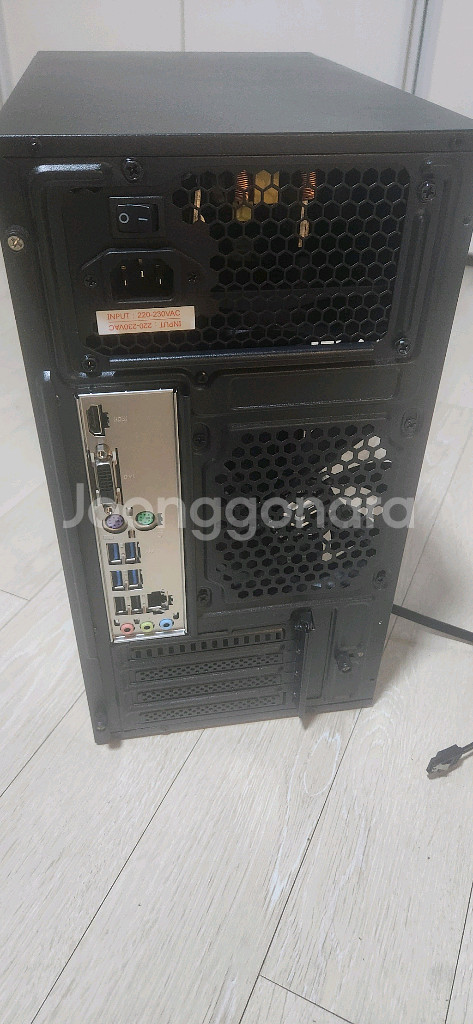 사무용pc 본체 amd 4650g 판매합니다 수량8대--1