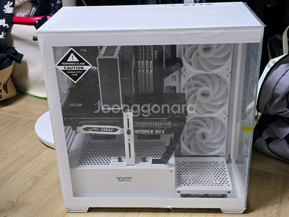 RTX 2070 화이트 PC 팝니다.--1