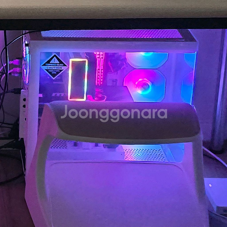 RTX 2070 화이트 PC 팝니다.--2