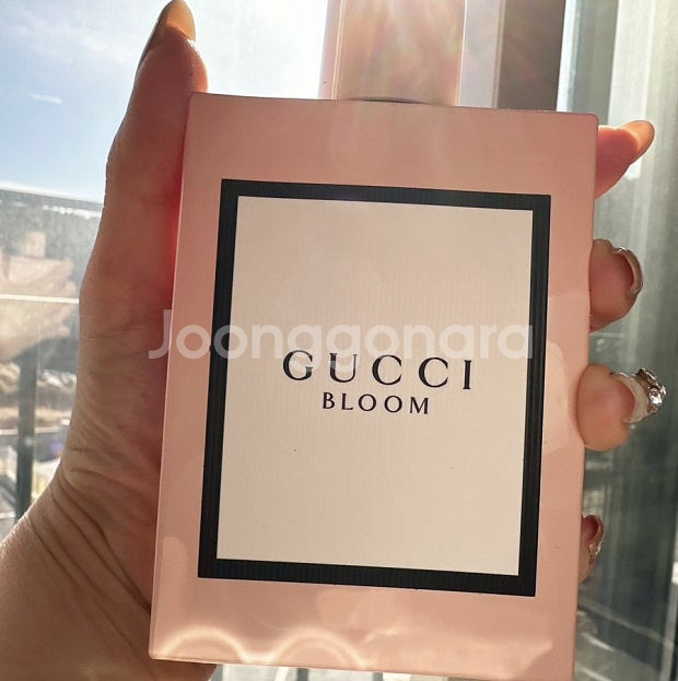 구찌 블룸 오드퍼퓸 100ml 아이유가쓰는향수--0