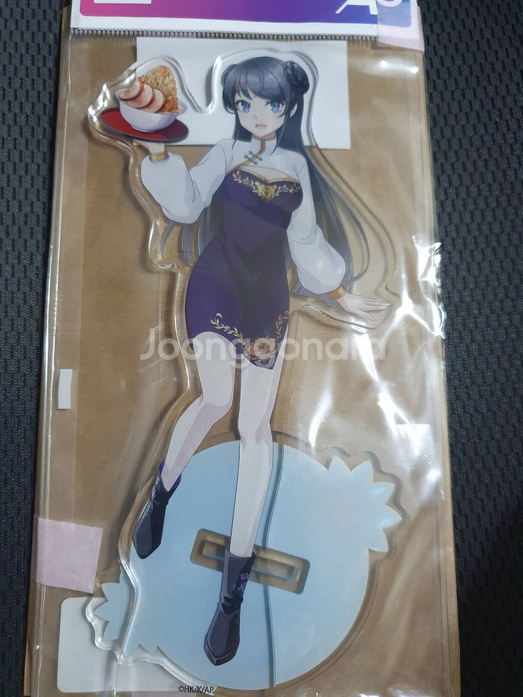 청춘돼지 사쿠라지마 마이 야로우라멘 아크릴스탠드 팝니다--0