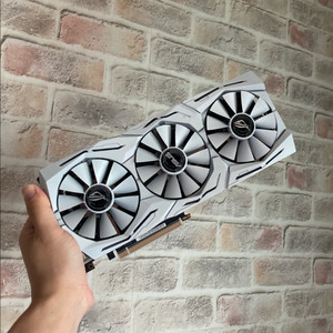 Asus GTX1080 Strix 화이트
