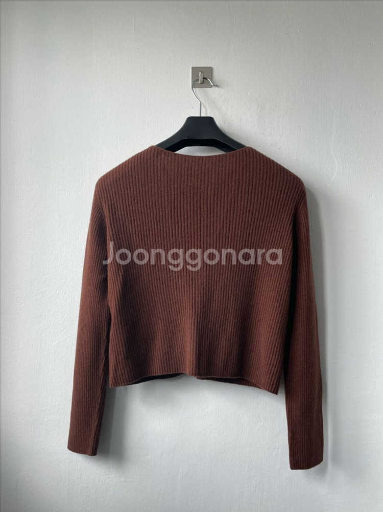 샵오눅(shoponuk) 크롭 가디건 브라운 새상품--7
