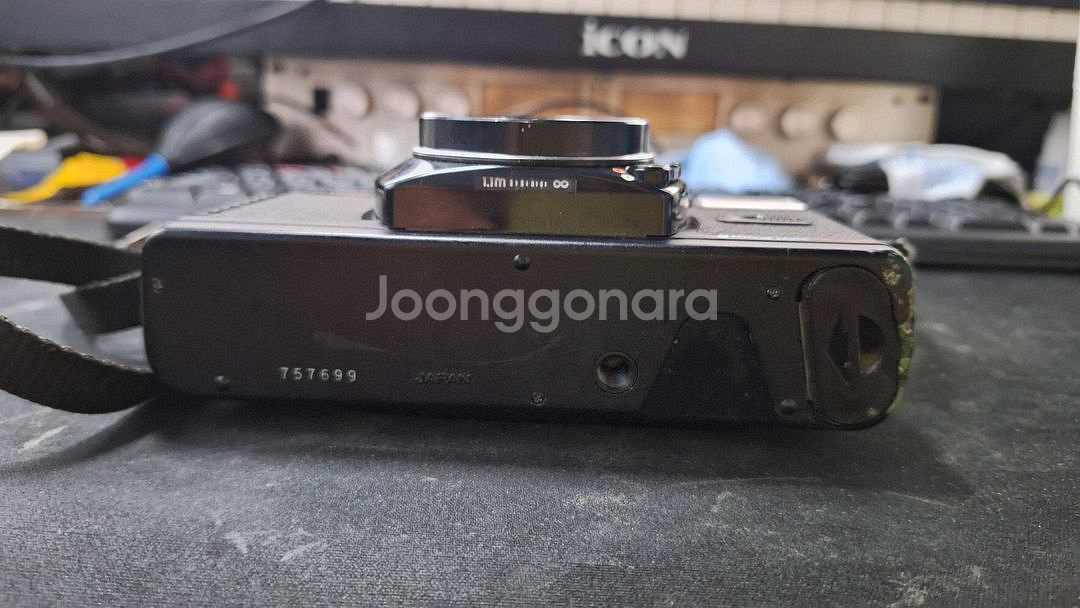 고장/코니카c35 mfd auto focus 필름카메라--1