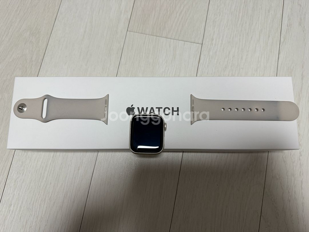 애플워치 se 2세대 스타라이트 40mm--1