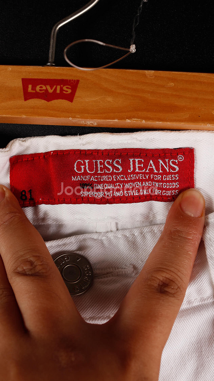 게스 흰색 반바지--4