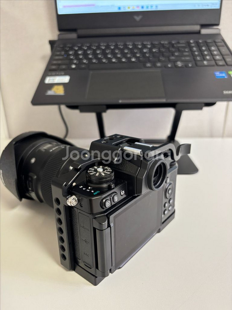 니콘ZFC + FTZ1 + 18-35 f1.8--3